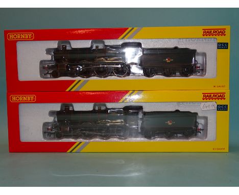 Hornby OO gauge, two BR 4-6-0 Class 4900, boxed, DCC-ready renamed locomotives: Adderley Hall RN 4901 and Broome Hall RN 4908
