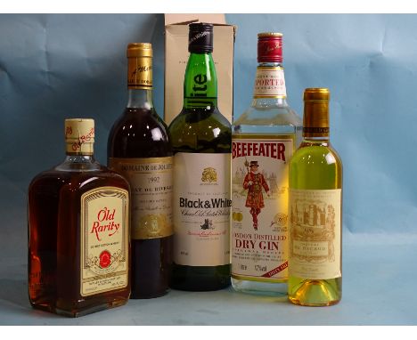 Black &amp; White Choice Old Scotch Whisky 1L in carton, 'Old Rarity' Bulloch Lade &amp; Co. 26.23fl oz, 'Beefeater' London G