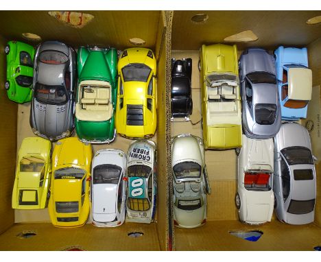 Fifteen unboxed diecast scale model cars, mainly 1:18 Maisto and Burago, (15). 