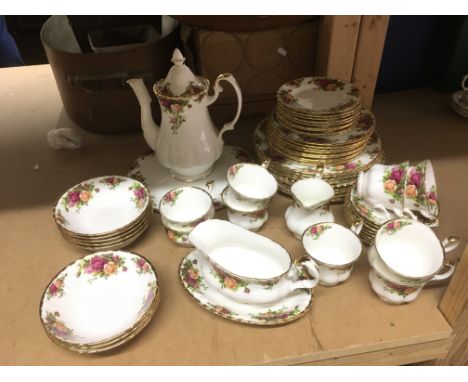A Royal Albert 'Old Country Roses' dinner and tea service, first and second quality.