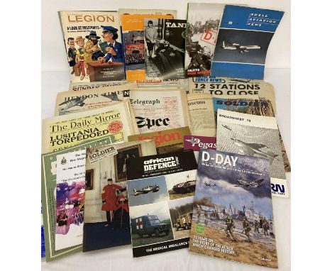 A collection of assorted vintage military related magazines, programmes &amp; newspapers. 