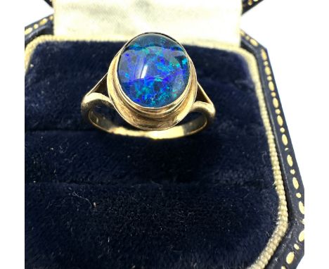 9ct Gold Black Opal Doublet Ring (3.2g)