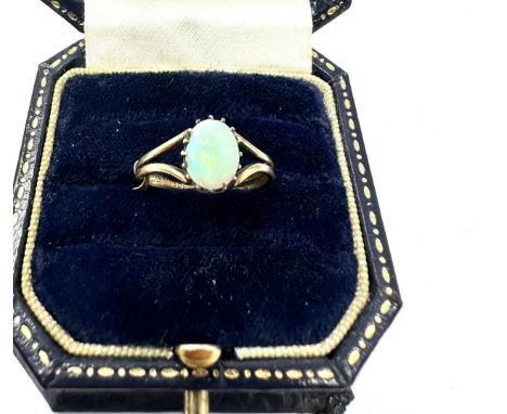 9ct Gold  Opal Ring (1.6g)