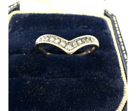 9ct Gold Vintage Diamond Set Wishbone Ring (1.1g)