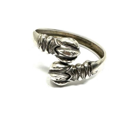 A Victorian Silver Etruscan Revival Bypass Bangle, As Found (24g)