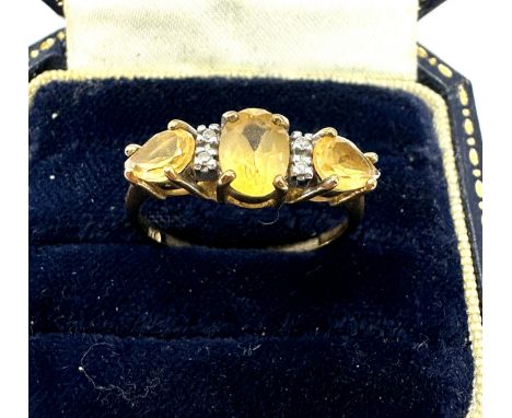 9ct Gold Citrine Three Stone Ring With Diamond Spacers (2.2g)