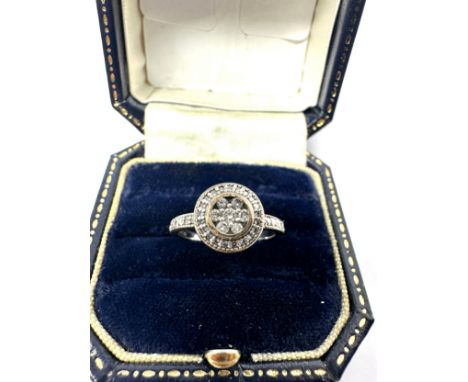 9ct White Gold Diamond  Ring (2.6g)