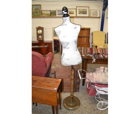 Modern tailors mannequin