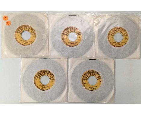 ELVIS PRESLEY - 7" SUN SINGLES (REISSUES). A fantastic pack of 5 Elvis Presley 7" reissues on Sun Records. Titles include I'm