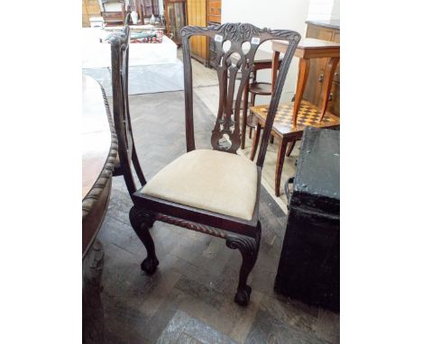 A good set of six Chippendale style dining chairs on claw and ball feet 