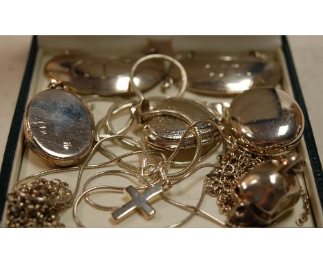 Assorted silver wares to include two decanter collars, pendant lockets, neckchains etc