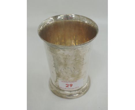 An Edwardian silver beaker of plain form monogrammed F C R to front, Sheffield 1907, Hawksworth Eyre & Co Ltd, approx 111.7g