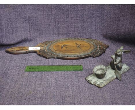 An early 20th century treen Sorrento style hand mirror having fretwork and pictorial marquetry inlay decoration and a spleter
