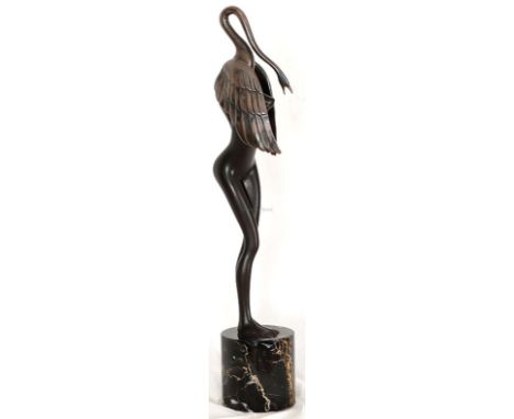 BRUNO BRUNI  Gradara 1935 - lebt in Hamburg, Hannover und Pesara: Leda col Cigno. Weiblicher Akt mit Schwanenhals. Bronze mit