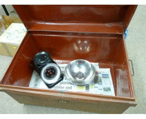 Boxed set of modern kitchen scales and a vintage tin trunk