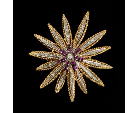 Blütenbrosche mit Diamanten und Rubinen                 Gelbgold/Weißgold 18 k gestempelt.        5 x 4,3 cm.        15,6 g. 