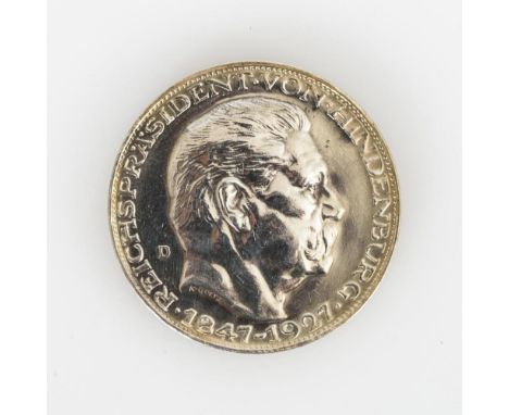 Medaille "Reichspräsident von Hindenburg 1847 - 1927"    Weimarer Republik 1927.        Stecher: K. Goetz.                   