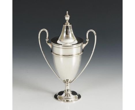 Englischer Silberpokal    William Hutton &amp; Sons.        Vollständige Punzierung.        1920.        Birmingham.         