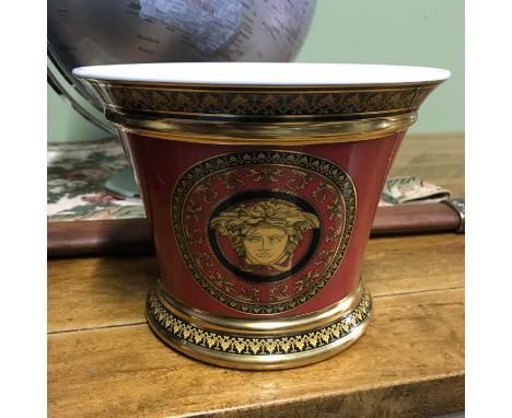 A Rosenthal Versace Medusa planter. [15x19.5x19.5cm] 