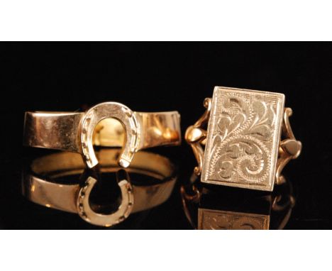 A later 20th Century 9ct hallmarked locket ring with foliate engraved decoration to rectangular hinged cover, weight 7g, ring