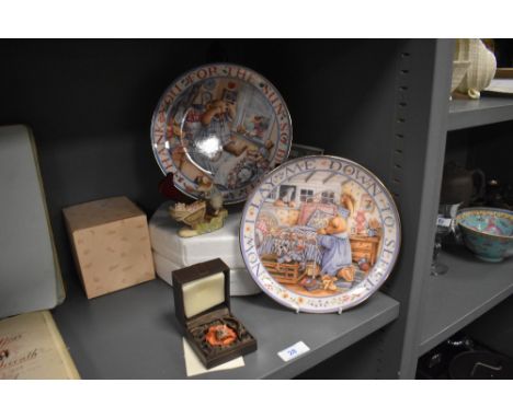 Two ceramic plates by Doulton of teddies and a Border fine arts Brambly hedge figure