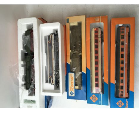 Roco H0/00 boxed trains including, 43216 engine and tender , DC locomotive and boxed carriages