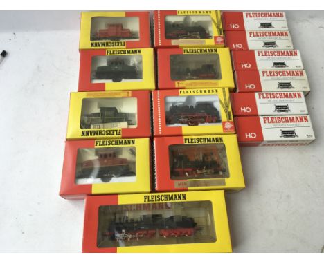 Fleischmann boxed electric and steam engines x9, also boxed boxed coal carts
