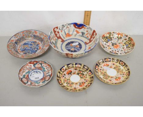 Group of ceramics including a Chinese porcelain dish, Derby saucers, Japanese bowl etc
