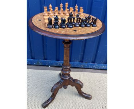 A Staunton type boxwood and ebonised chess set (height of king 9 cm, height of pawn 4.8 cm) together with a Victorian parquet