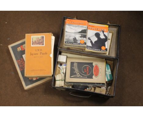 A SMALL SUITCASE OF COLLECTABLES to include vintage ephemera, stamp album, cigarette cards, magazines etc. TOGETHER WITH A BO