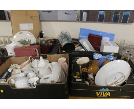 FOUR TRAYS OF ASSORTED CHINA AND CERAMICS TO INCLUDE SPODE, WEDGWOOD, CRESTED WARE, ETC 