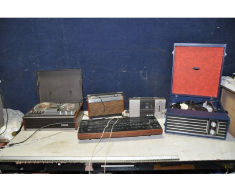 A BANG AND OLUFSEN BEOMASTER 1000 (PAT fail due to uninsulated plug but works) condition missing cover and tuner markers, ver