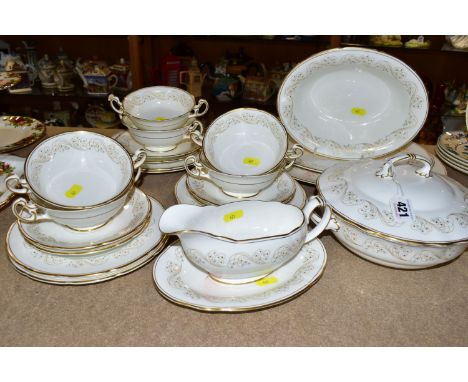 ELIJAH BRAIN 'AURORA' PATTERN PART DINNER SERVICE, to comprising six twin handled soup bowls with saucers, serving dish with 