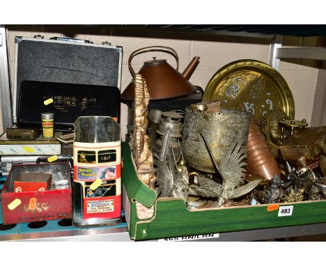 ONE BOX OF METALWARES, to include a ship's flat bottomed copper kettle, an Indian brass and copper wall charger, a brass hour