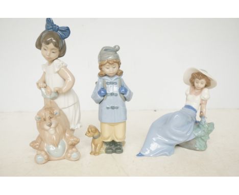 3 Nao figures