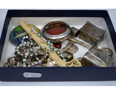 A SMALL BOX OF MISCELLANEOUS ITEMS, to include necklaces, trinket boxes, spoons etc