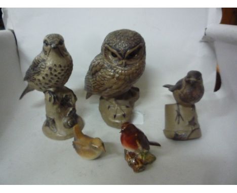 POOLE POTTERY OWL, signed B. Linley-Adams, two other Poole Birds, Beswick Robin No.980 and another bird (s.d.) (5)