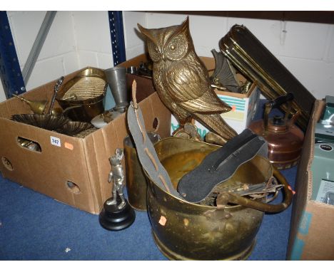 TWO BOXES AND LOOSE BRASS, COPPER AND OTHER METALWARES, to include horse brasses, trench art, firescreen, coal bucket, large 