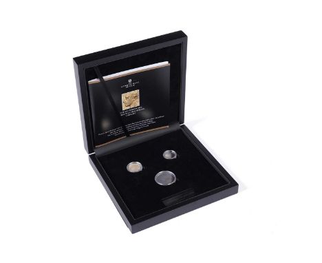 A London Mint ‘The Victorian Age Christmas Traditions Coin Set’, containing: a Queen Victoria gold sovereign; a Queen Victori