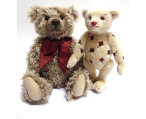 TWO STEIFF COLLECTOR'S TEDDY BEARS  comprising 'British Collectors' Teddy Bear 2006' (EAN 662218), caramel tipped, limited ed