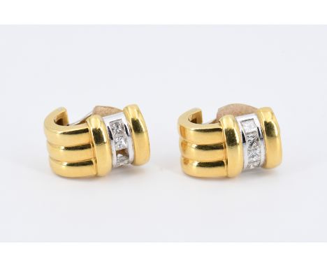 DIAMANT-OHRSCHMUCK. Herkunft: Deutschland. Datierung: Um 1990/2000. Material: 750/- Gelb- und Weißgold, Punze. Gesamtgewicht: