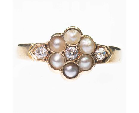 A VICTORIAN 18 CARAT GOLD DIAMOND AND SPLIT PEARL CLUSTER RING an old-cut diamond within a border of split pearls, to diamond