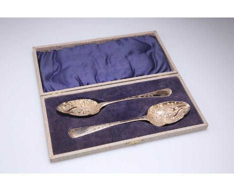 A PAIR OF GEORGE III GILT-WASHED SILVER BERRY SPOONS by Peter &amp; William Bateman, London 1809, Hanoverian pattern, later g