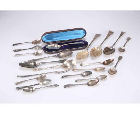 A MIXED GROUP OF SILVER FLATWARE, 20TH CENTURY including a set of eleven side knives by William Hutton &amp; Sons Ltd, Sheffi