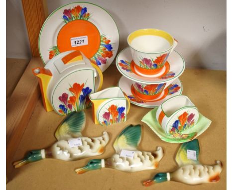 Ceramics - a set of three flying mallard wall plaques; a Carltonware green leaf pin dish; a tea for two commemorative limited