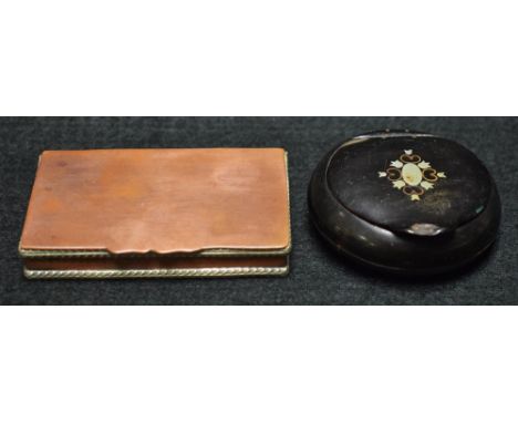 A 19th century Sheffield plated snuff box; a papier mache snuff box