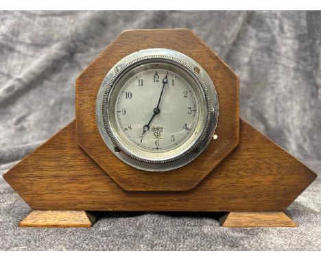 Smiths London mantle clock in oak case, 28x17cm, face diameter 8cm / AN4 