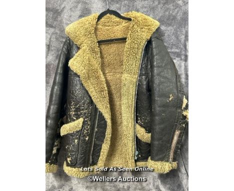 Vintage WWII pilots jacket, no size shown / AN26 