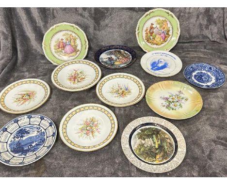 Twelve collectable plates including George Jones &amp; Sons and Royal Worcester / AN35 