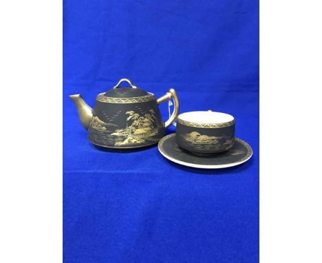 EARLY 20TH CENTURY SIX PIECE CHINESE TEA SERVICE
